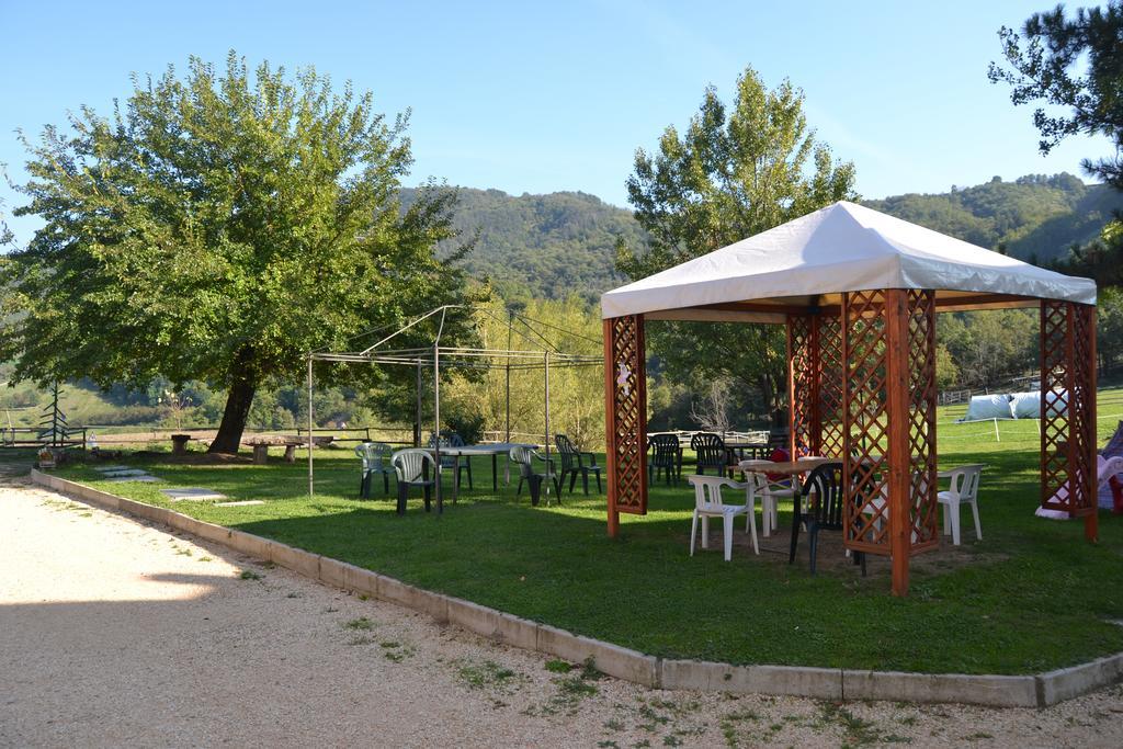 Agriturismo Ca Del Buco Hotel Monte San Giovanni  Luaran gambar