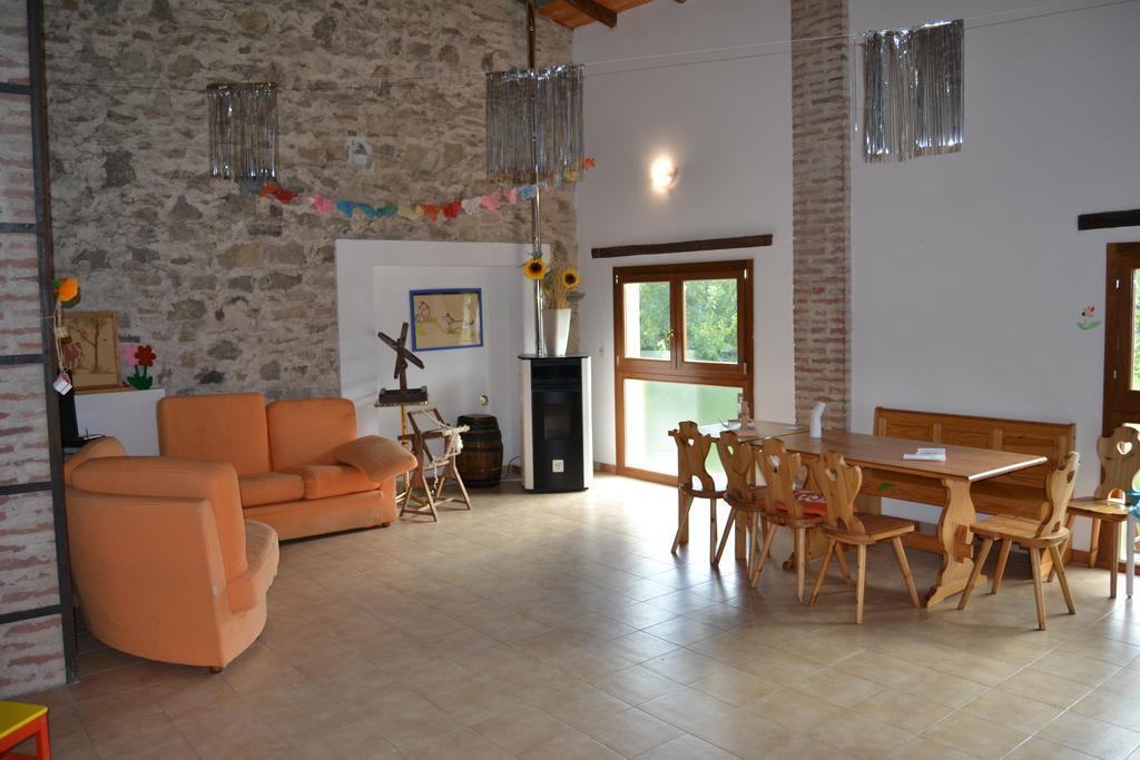 Agriturismo Ca Del Buco Hotel Monte San Giovanni  Luaran gambar