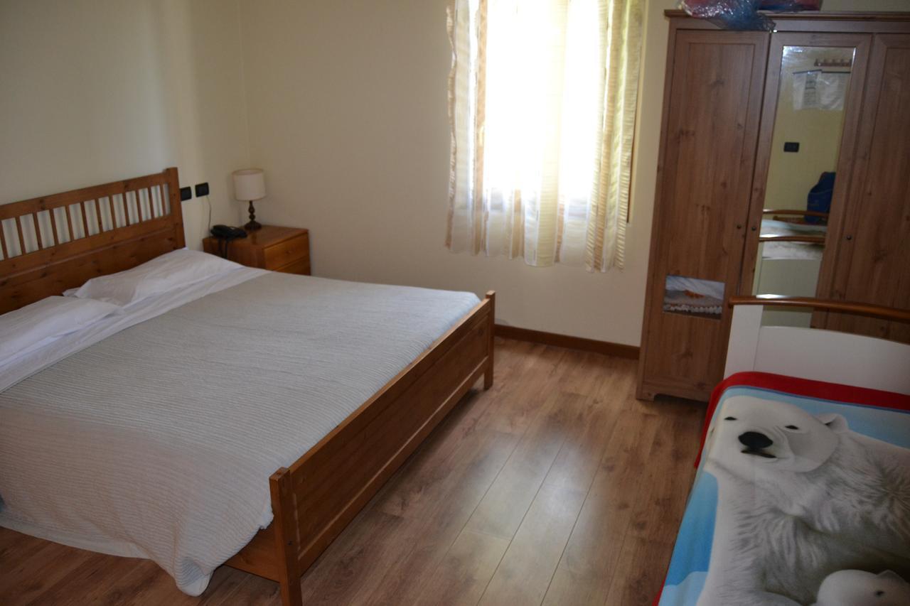 Agriturismo Ca Del Buco Hotel Monte San Giovanni  Bilik gambar
